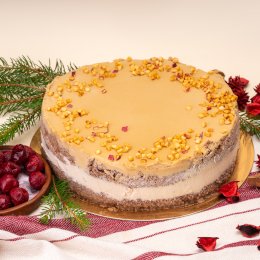 Spicy Cheesecake with Cherries